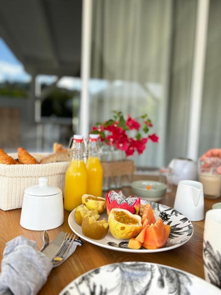 Pomme Cannelle Luxury Suites & Spa Orient Bay Room photo